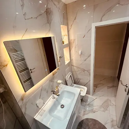 Apartman-amko Διαμέρισμα Τούζλα