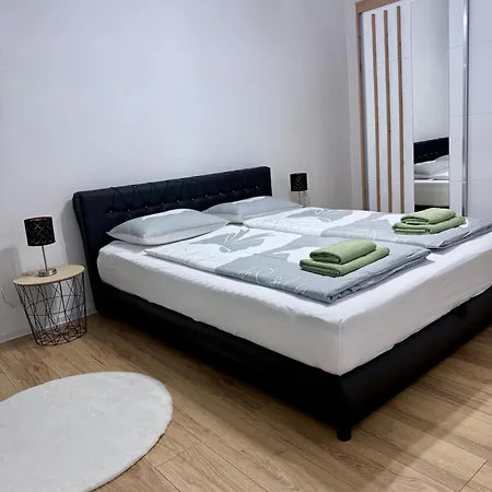 Apartman-amko טוזלה